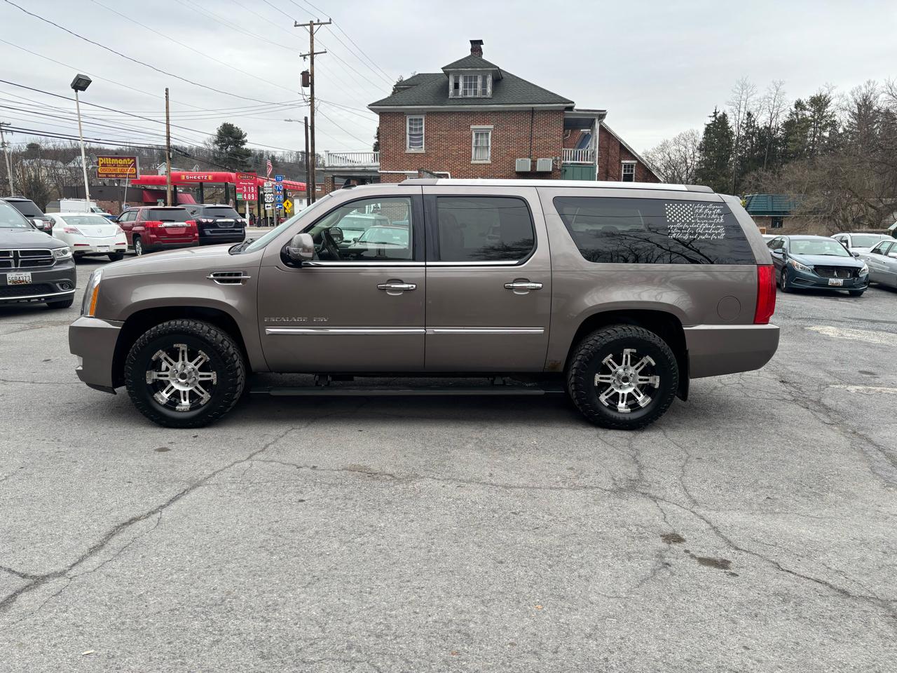 Cadillac Escalade  2012