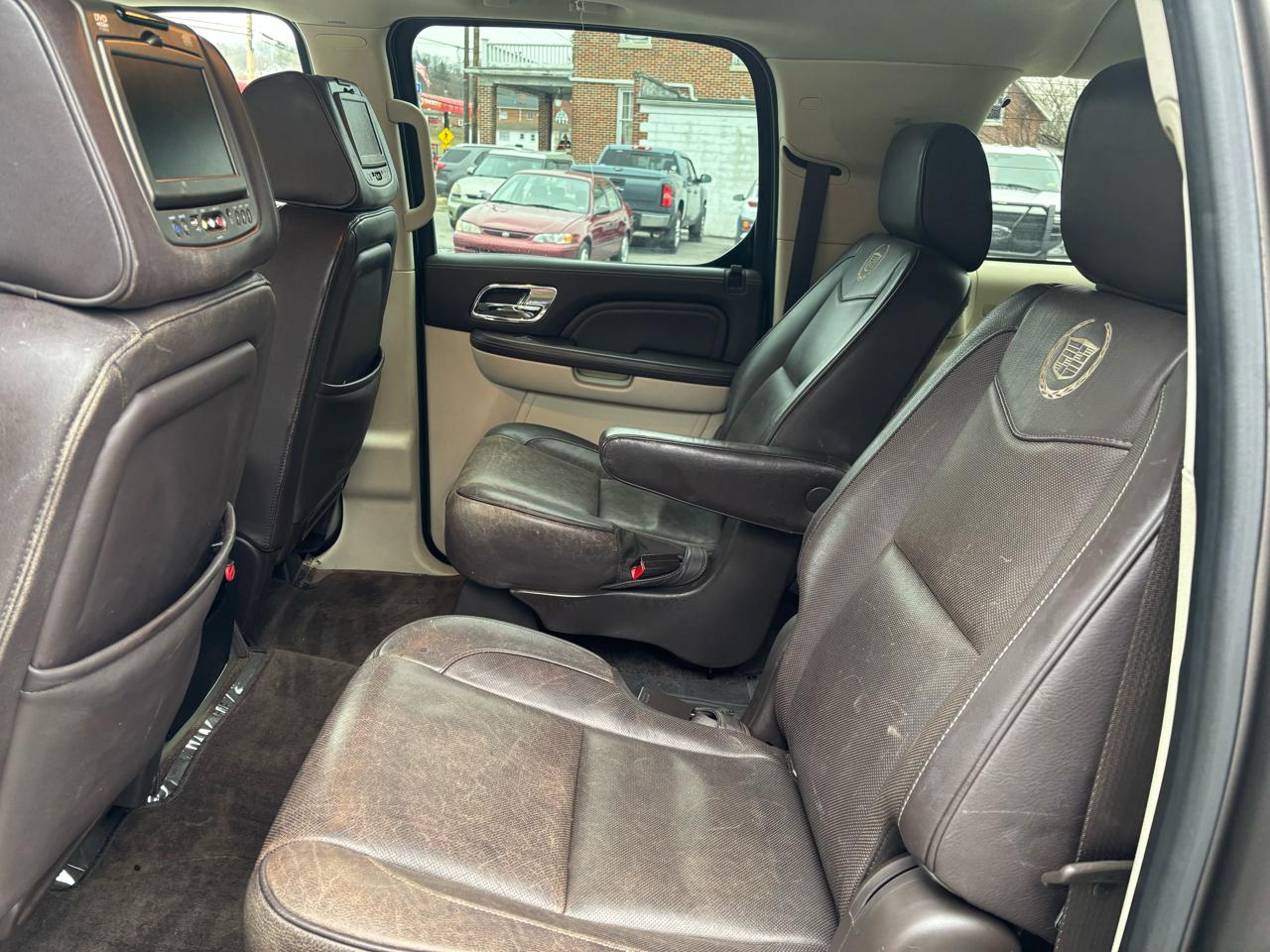 Cadillac Escalade  2012