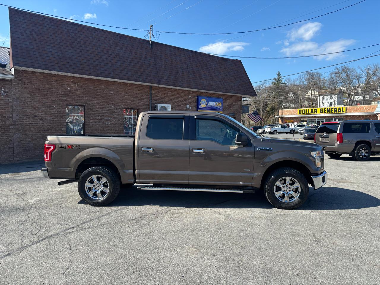 Ford F-150 Lariat SuperCrew 5.5-ft. Bed 4WD 2016
