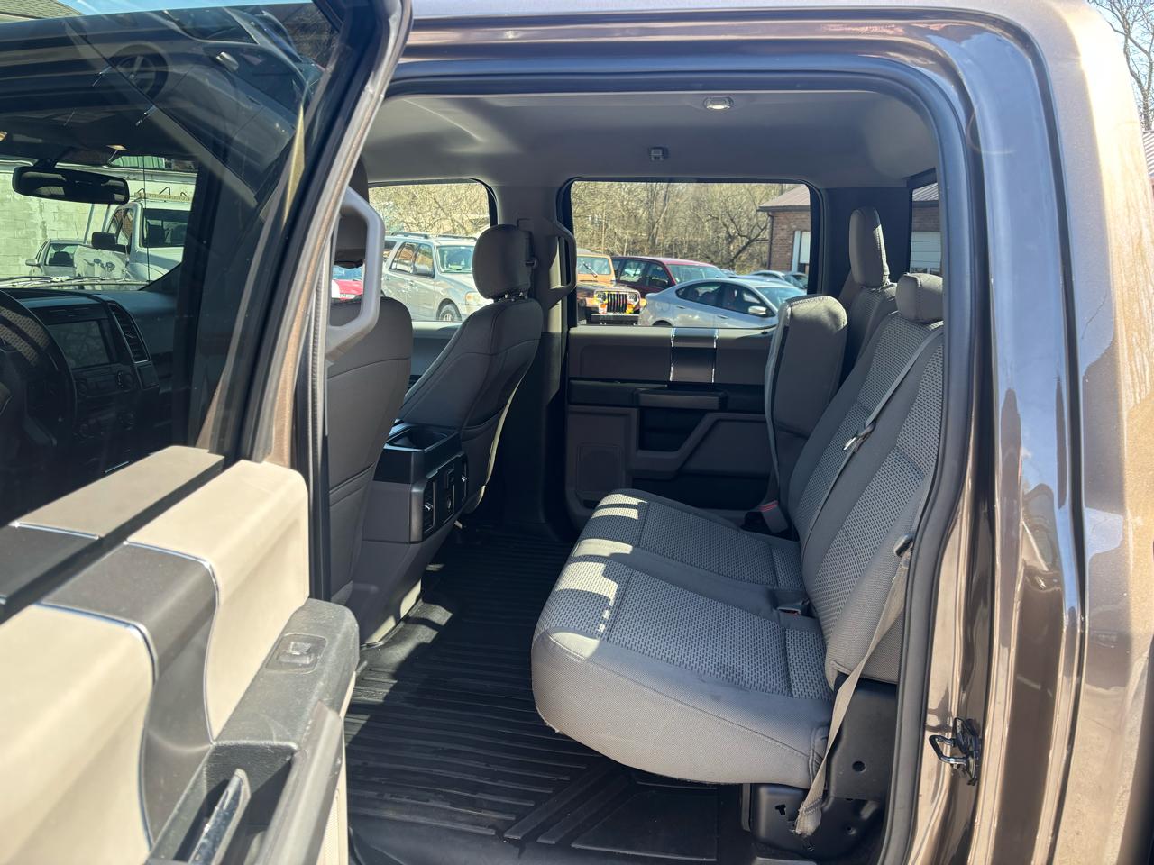 Ford F-150 Lariat SuperCrew 5.5-ft. Bed 4WD 2016