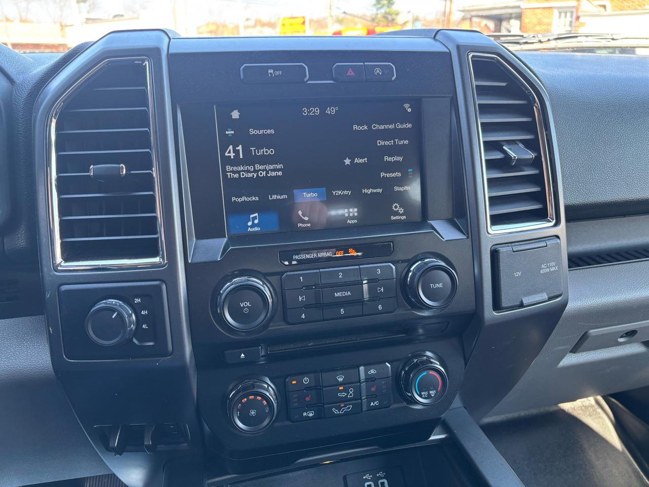 Ford F-150 Lariat SuperCrew 5.5-ft. Bed 4WD 2016