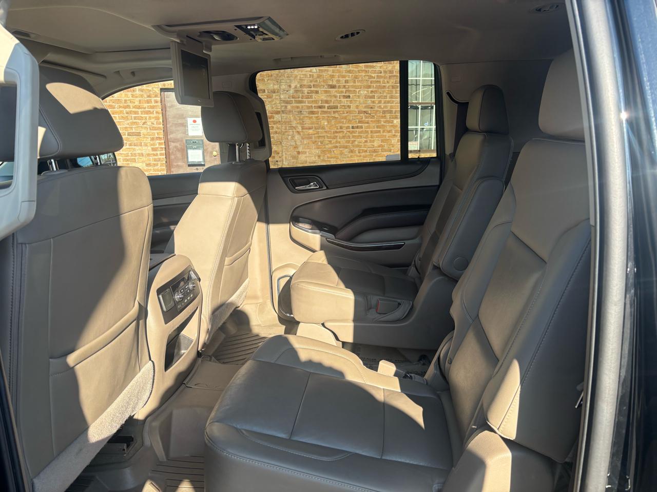 Chevrolet Suburban  2017