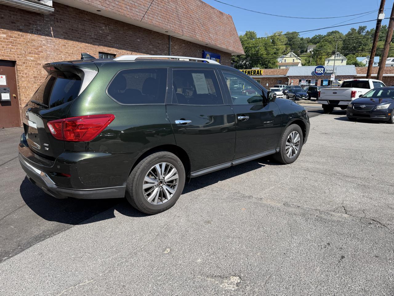 Nissan Pathfinder  2019