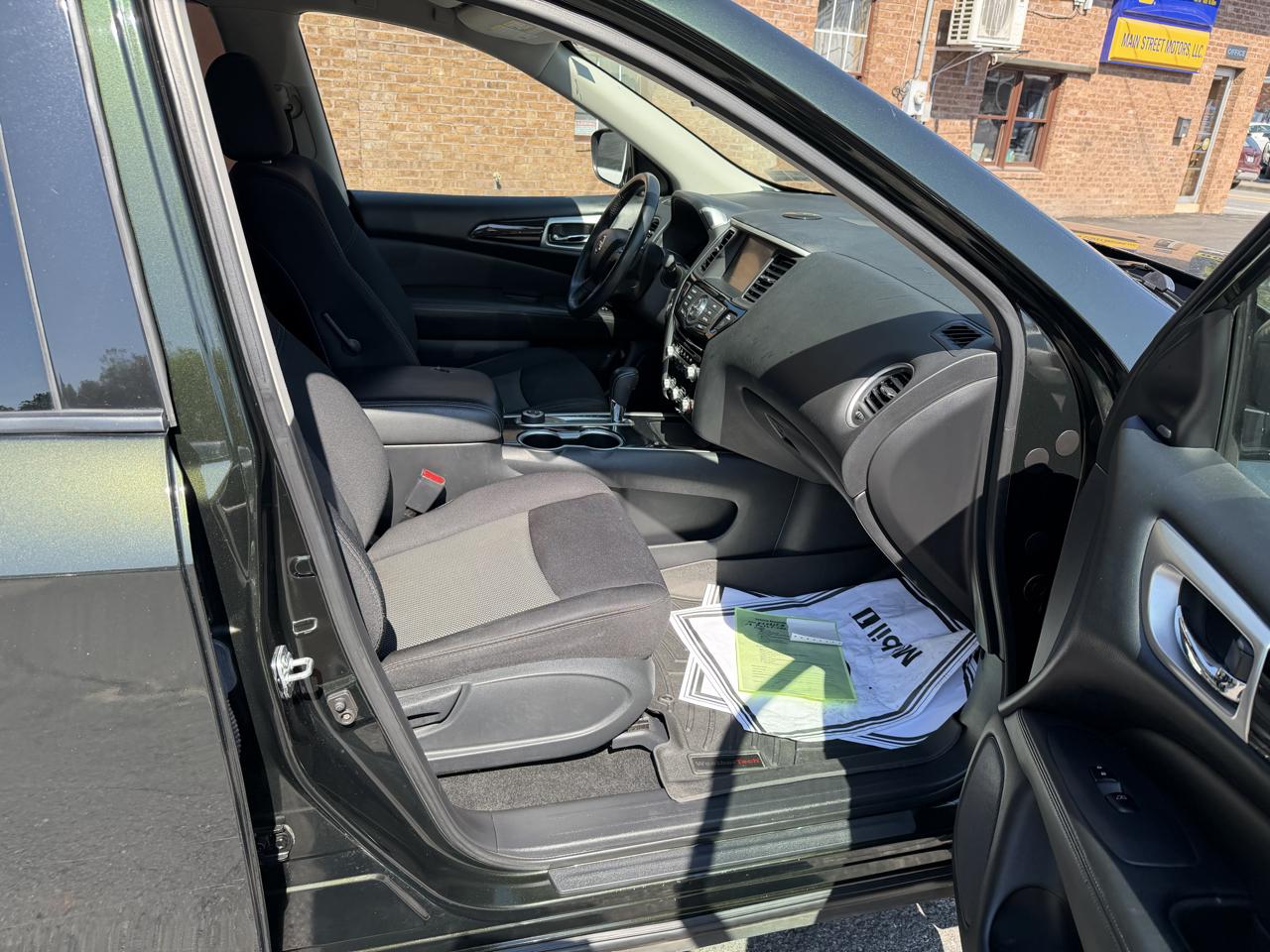Nissan Pathfinder  2019