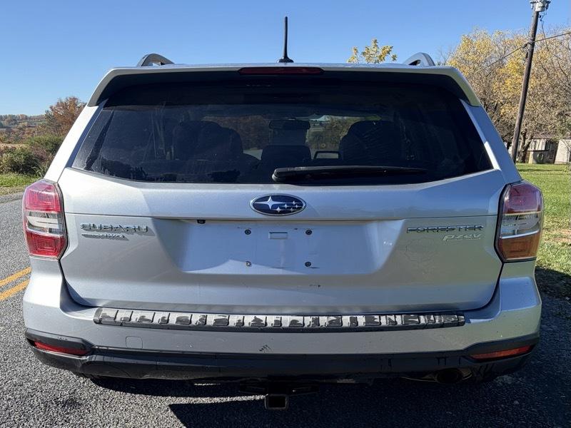 Subaru Forester 2.5i Limited 2014