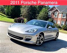 2011 Porsche Panamera  2011 Porsche Panamera