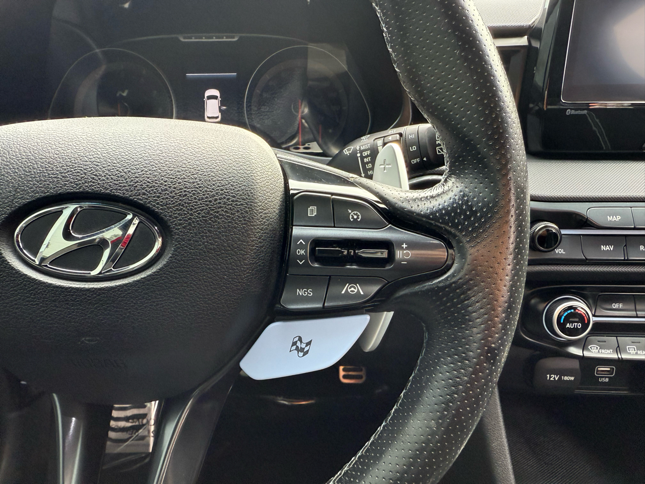 2022 Hyundai Veloster N Base photo 18