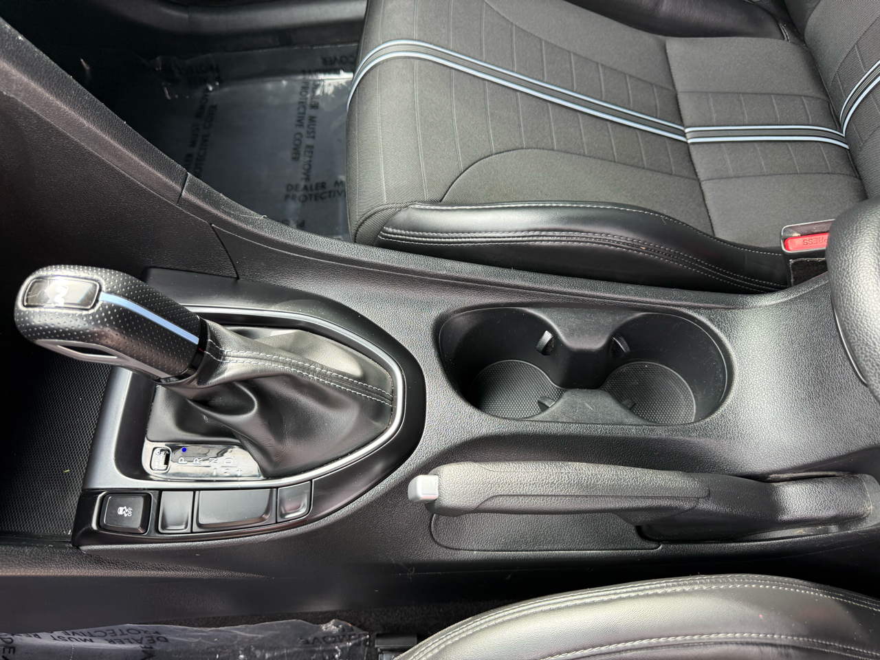 2022 Hyundai Veloster N Base photo 32
