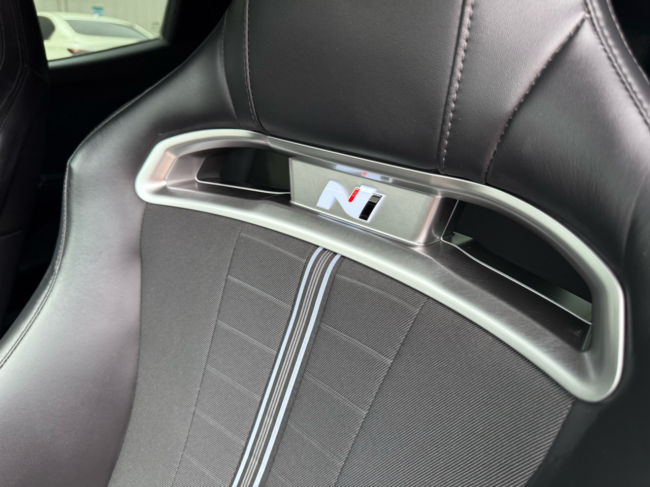 2022 Hyundai Veloster N Base photo 33
