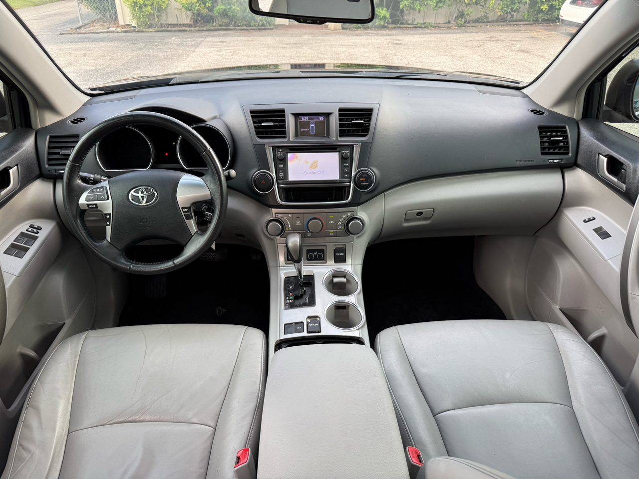 2013 Toyota Highlander Base Hybrid photo 30