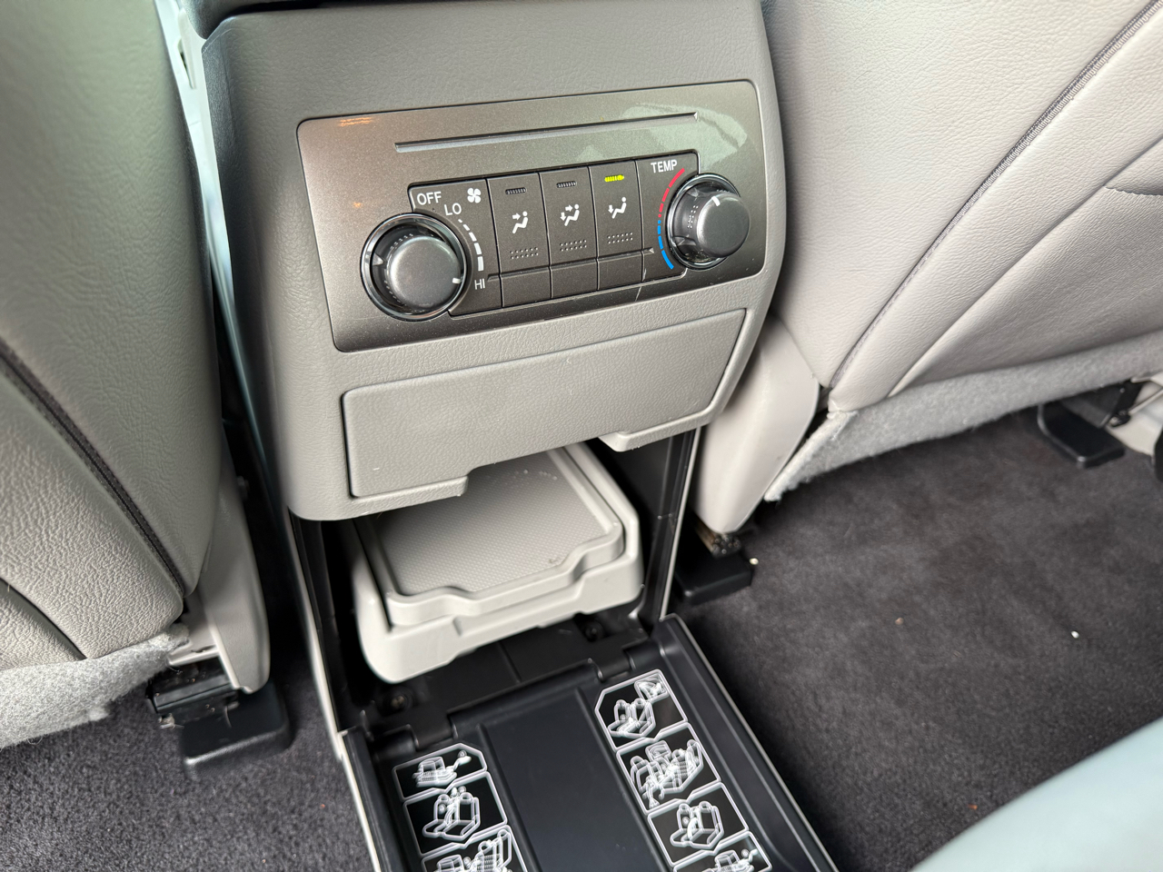 2013 Toyota Highlander Base Hybrid photo 31