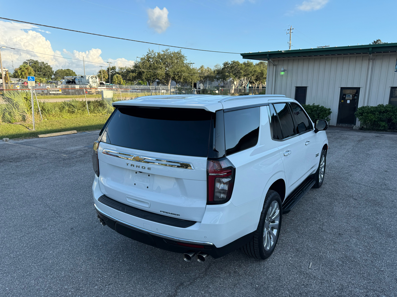 2023 Chevrolet Tahoe Premier photo 3