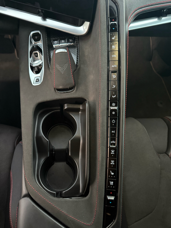 Chevrolet Corvette Z51 3LT Coupe Automatic 2022 Chevrolet Corvette Z51 3LT Coupe Automatic 2022