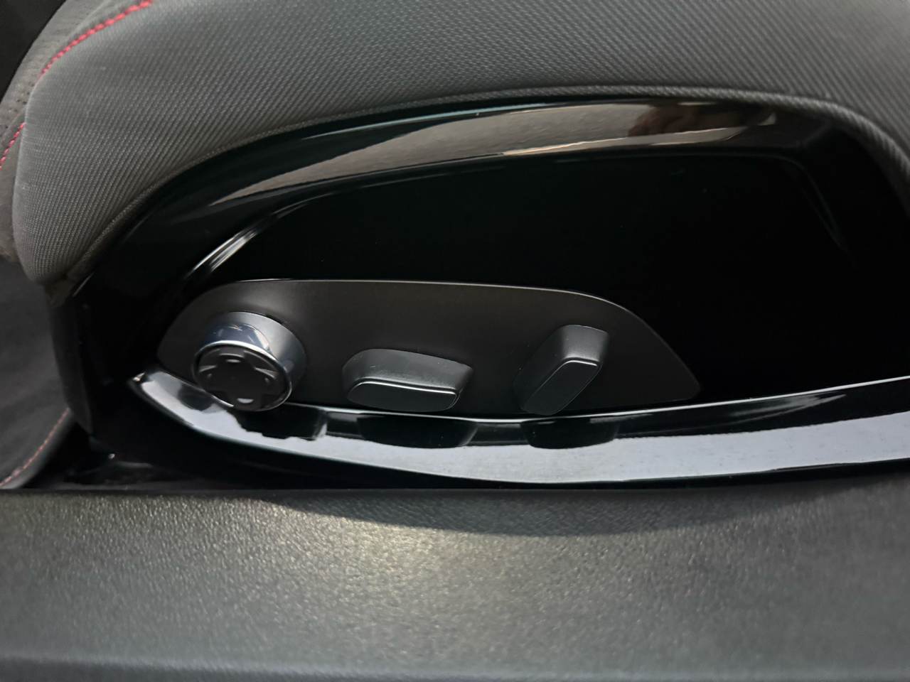 Chevrolet Corvette Z51 3LT Coupe Automatic 2022 Chevrolet Corvette Z51 3LT Coupe Automatic 2022