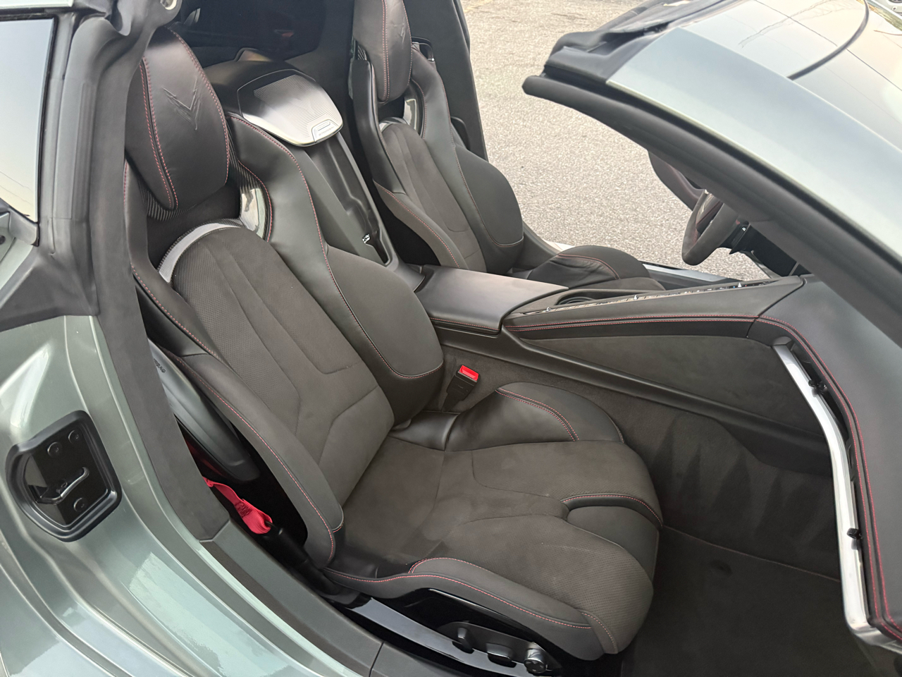 Chevrolet Corvette Z51 3LT Coupe Automatic 2022 Chevrolet Corvette Z51 3LT Coupe Automatic 2022