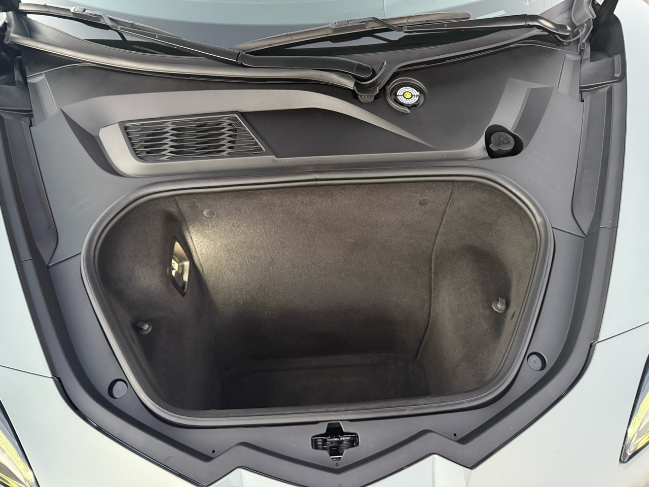 Chevrolet Corvette Z51 3LT Coupe Automatic 2022 Chevrolet Corvette Z51 3LT Coupe Automatic 2022