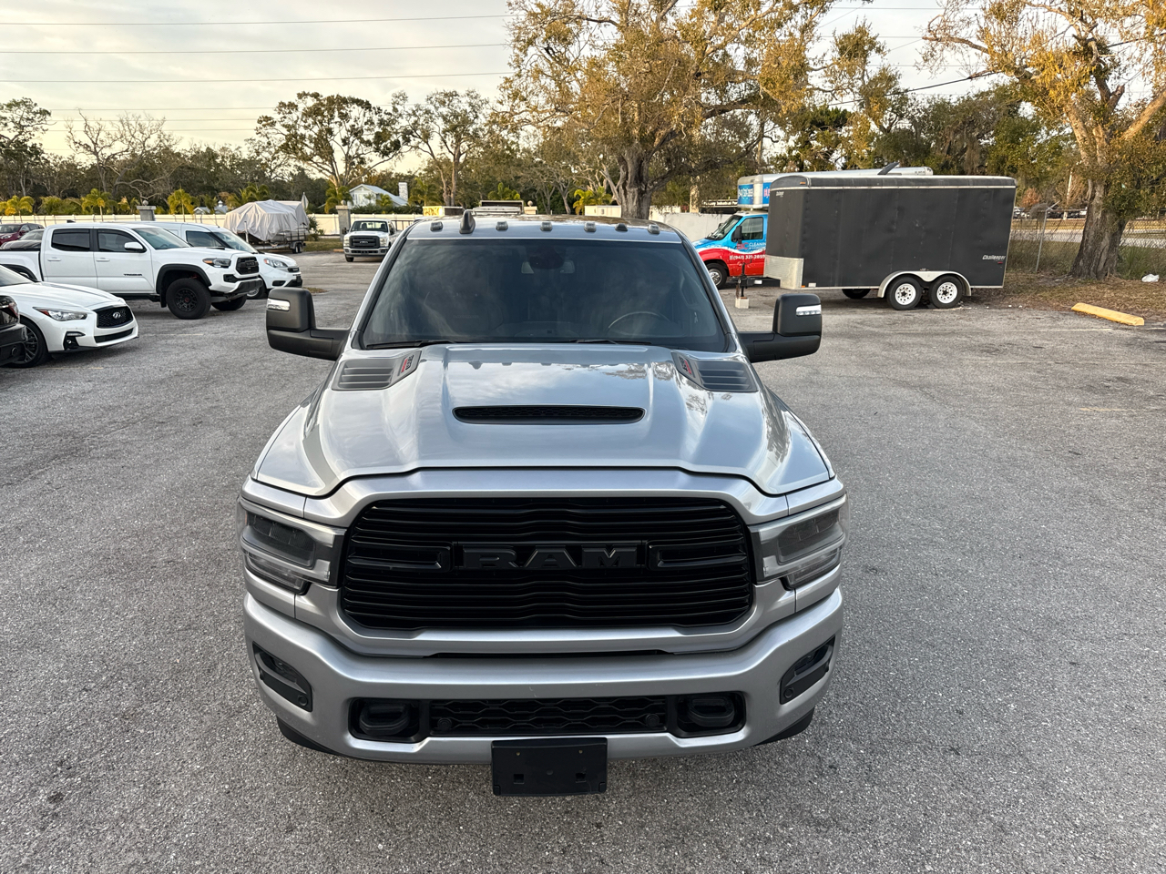 RAM 3500 Laramie Crew Cab LWB 4WD DRW 2023