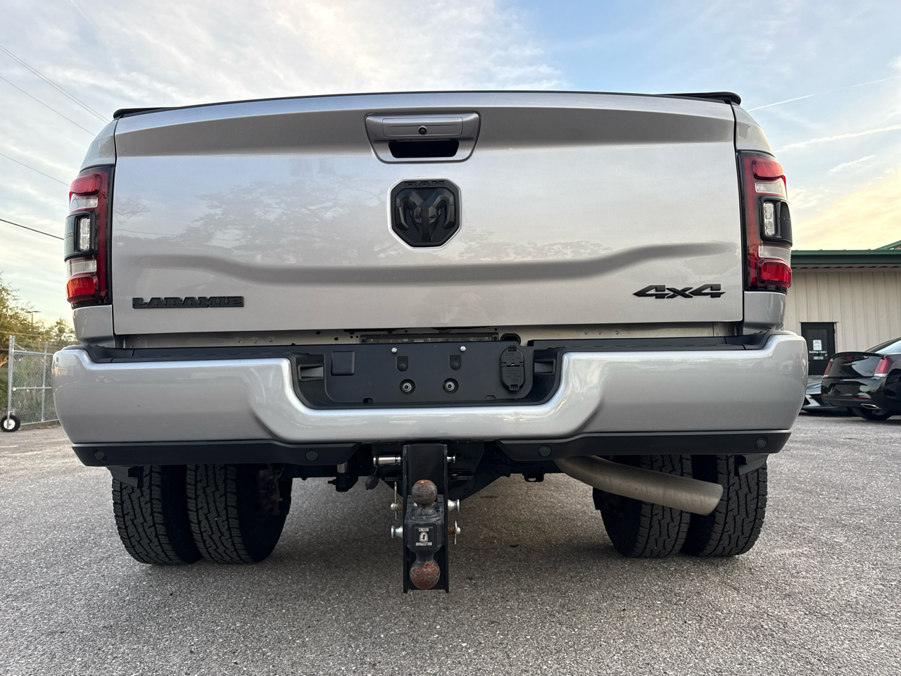 RAM 3500 Laramie Crew Cab LWB 4WD DRW 2023