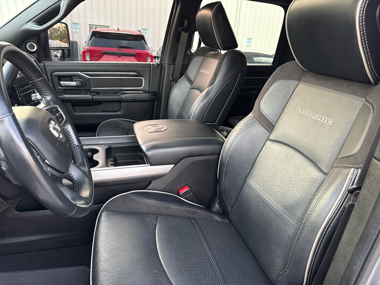 RAM 3500 Laramie Crew Cab LWB 4WD DRW 2023