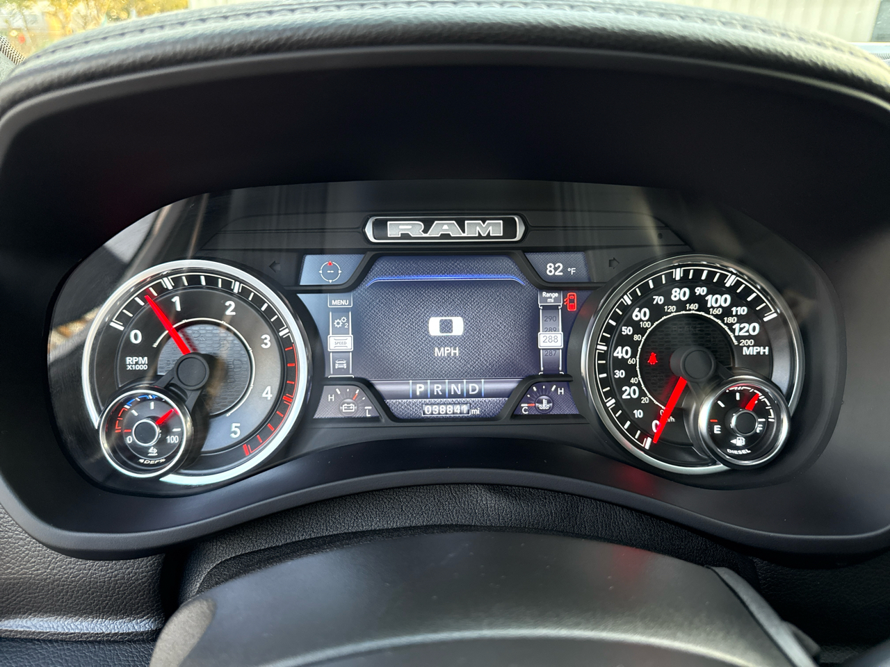 RAM 3500 Laramie Crew Cab LWB 4WD DRW 2023