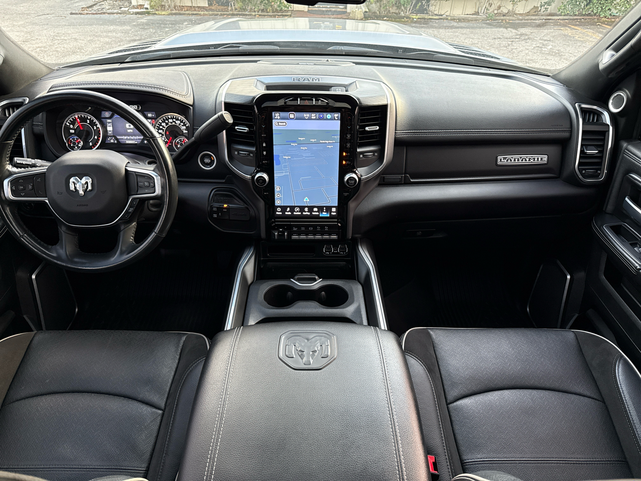 RAM 3500 Laramie Crew Cab LWB 4WD DRW 2023