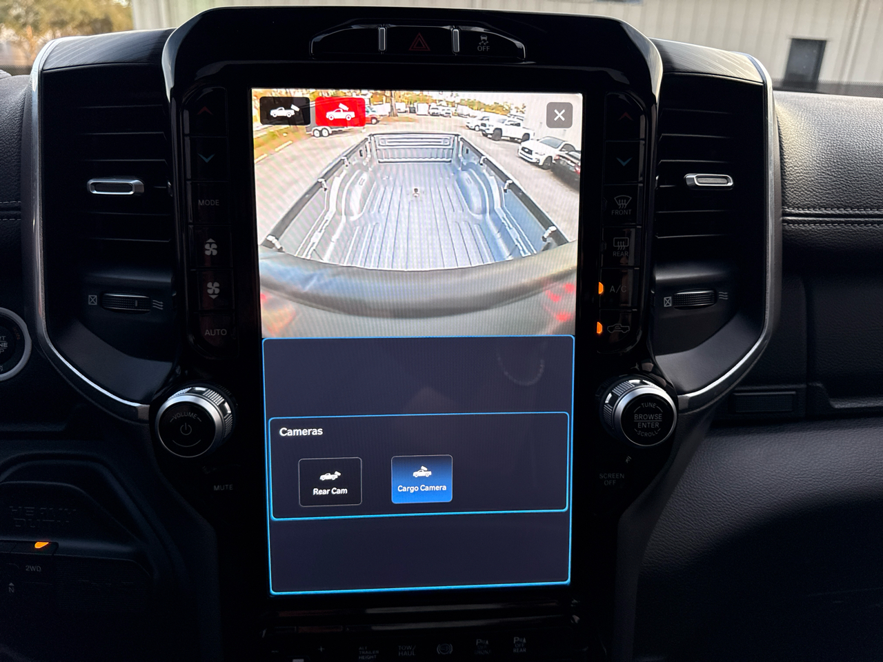 RAM 3500 Laramie Crew Cab LWB 4WD DRW 2023