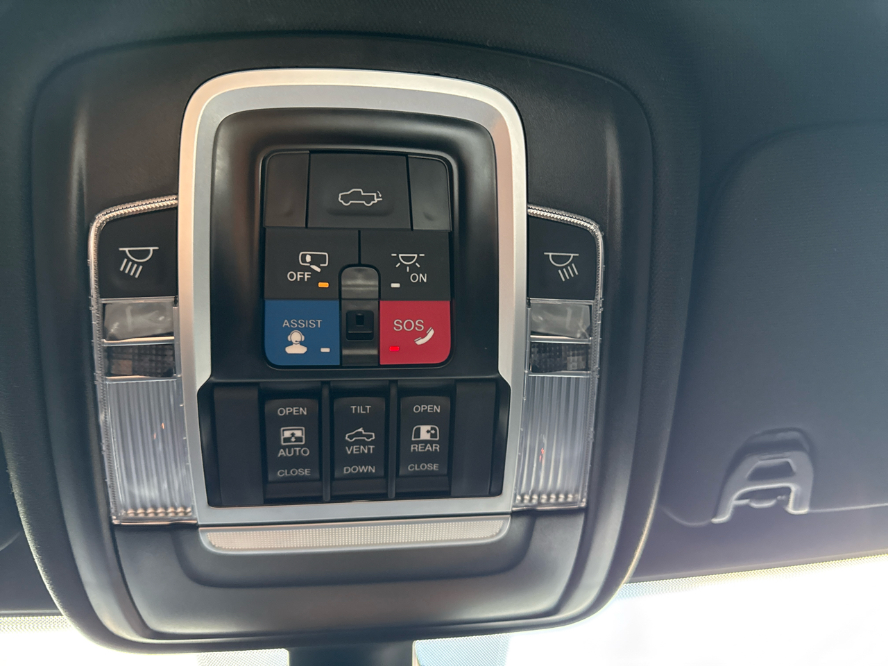 RAM 3500 Laramie Crew Cab LWB 4WD DRW 2023