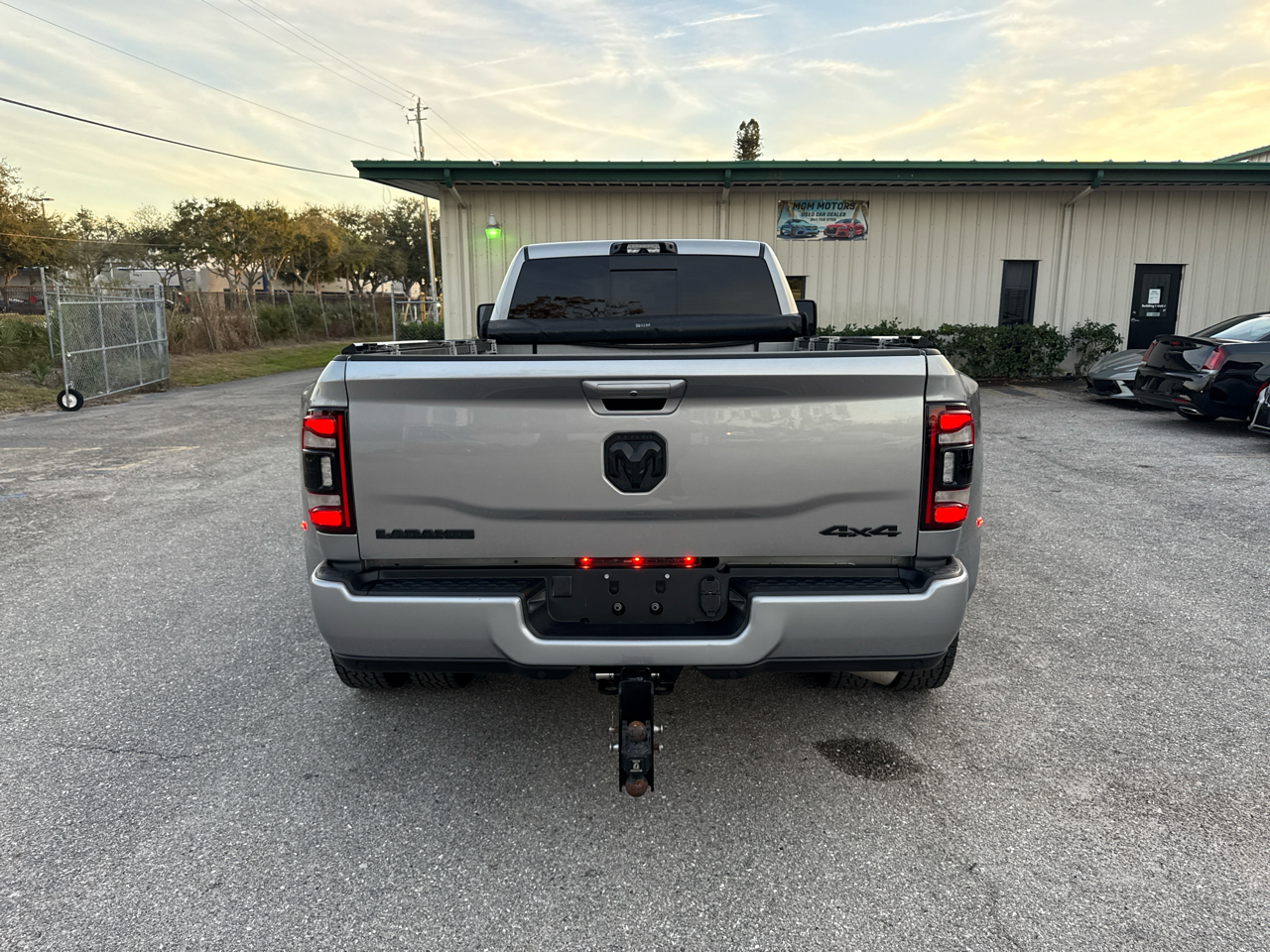 RAM 3500 Laramie Crew Cab LWB 4WD DRW 2023
