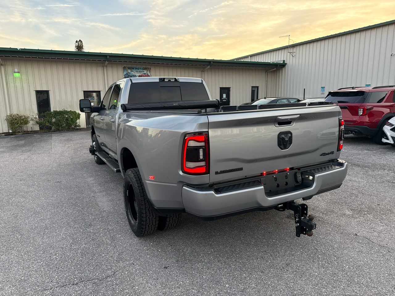 RAM 3500 Laramie Crew Cab LWB 4WD DRW 2023