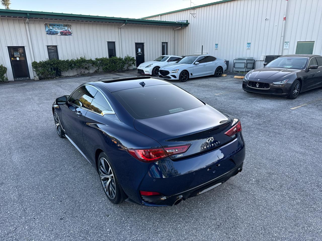 Infiniti Q60 3.0t LUXE AWD 2021