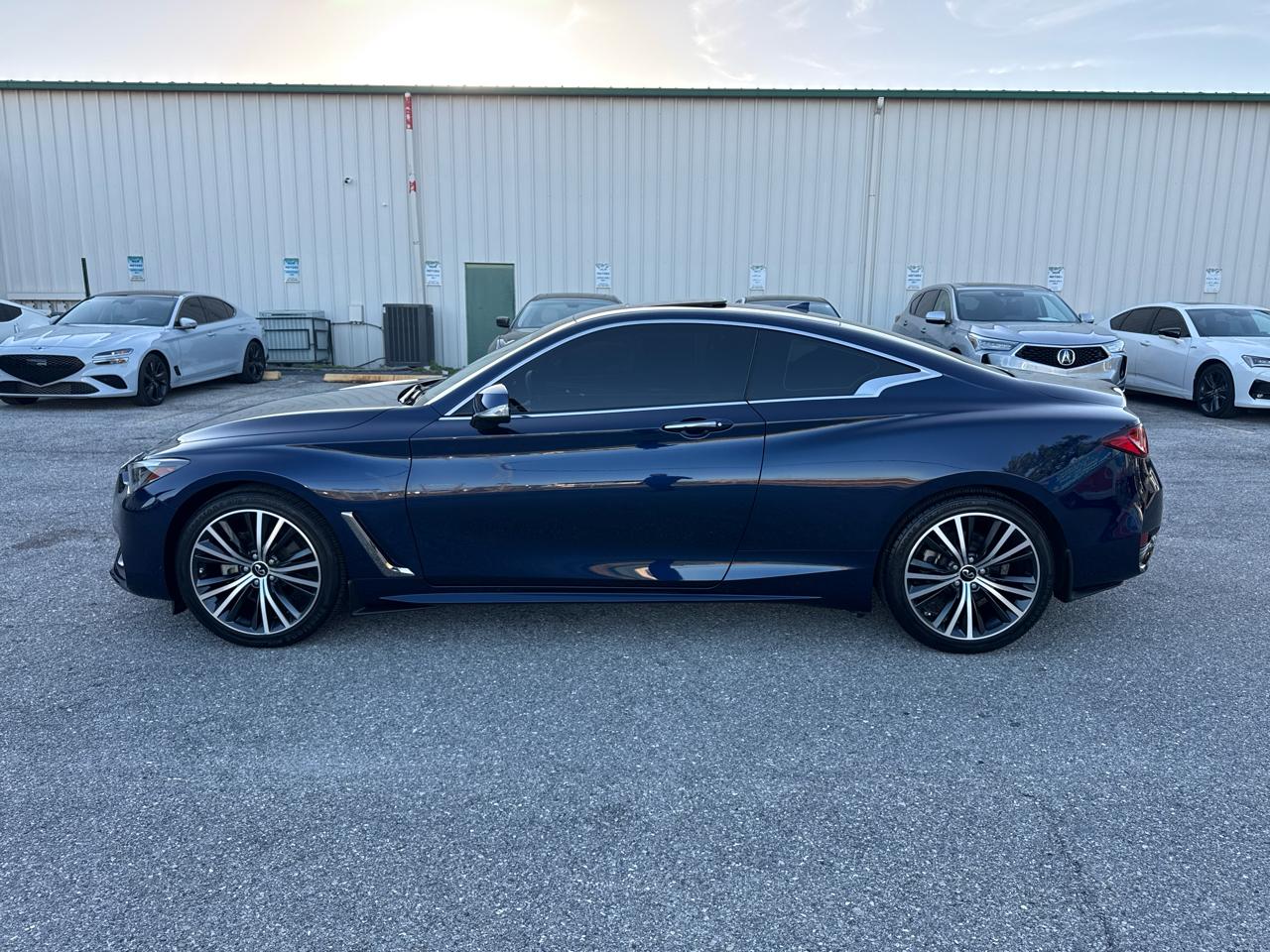 Infiniti Q60 3.0t LUXE AWD 2021