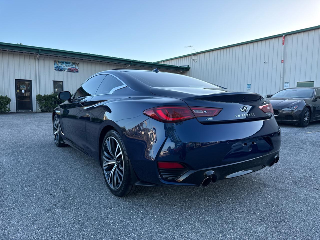 Infiniti Q60 3.0t LUXE AWD 2021