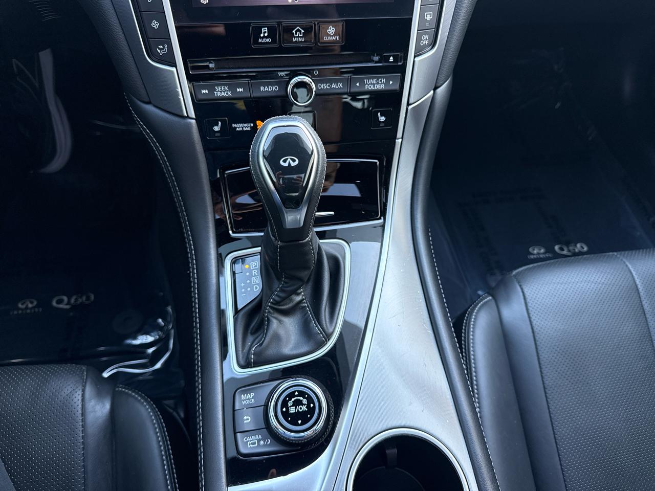 Infiniti Q60 3.0t LUXE AWD 2021