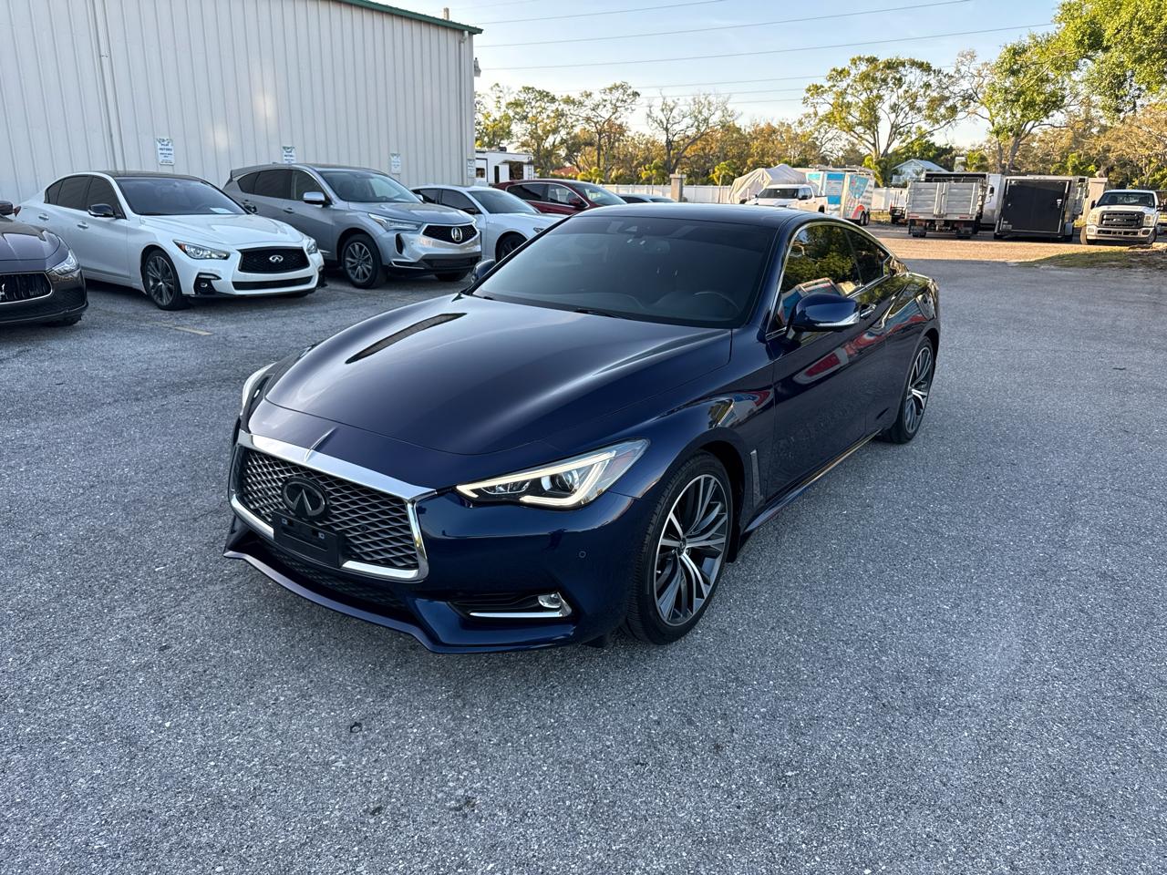 Infiniti Q60 3.0t LUXE AWD 2021