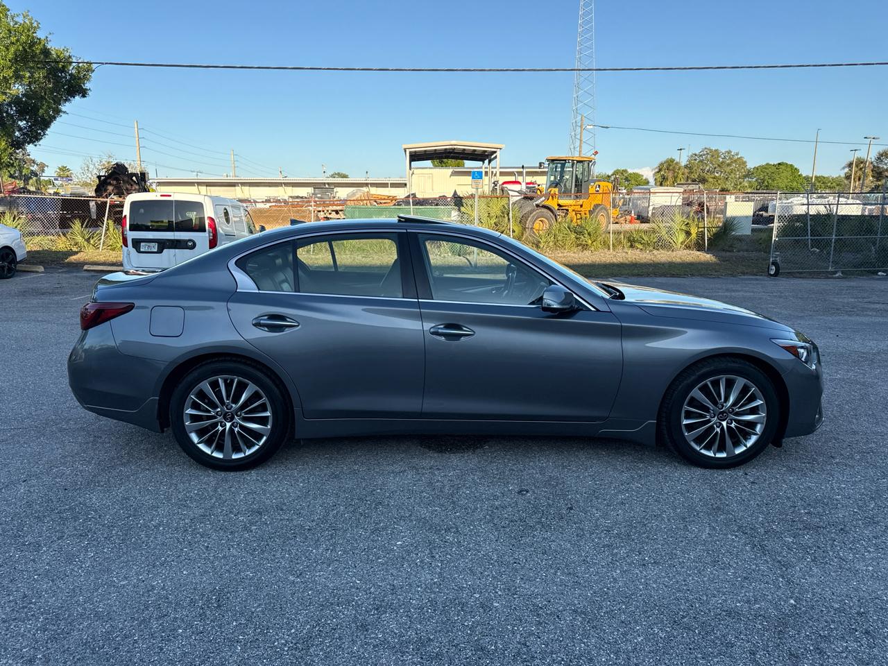 Infiniti Q50 3.0t LUXE AWD 2021
