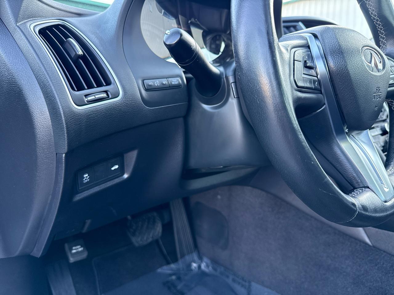 Infiniti Q50 3.0t LUXE AWD 2021