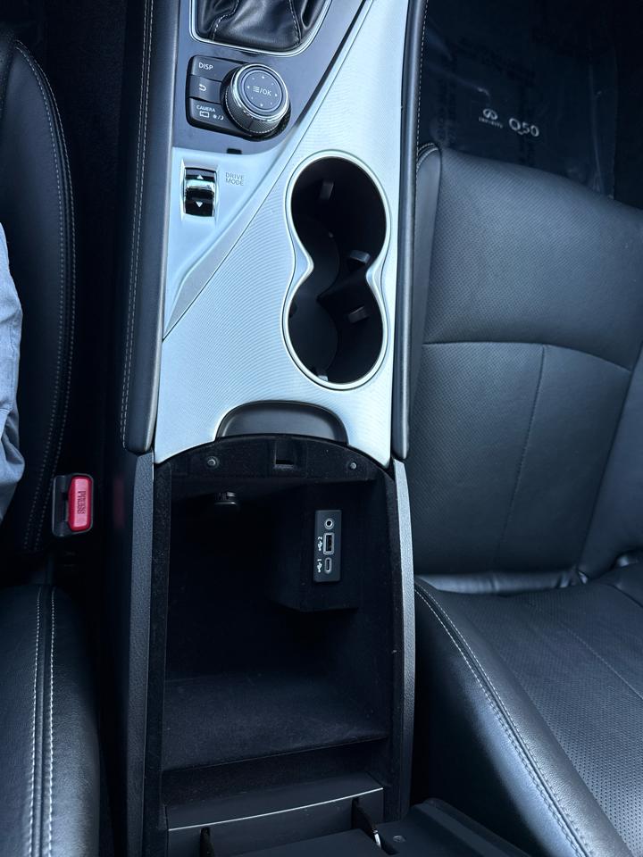 Infiniti Q50 3.0t LUXE AWD 2021