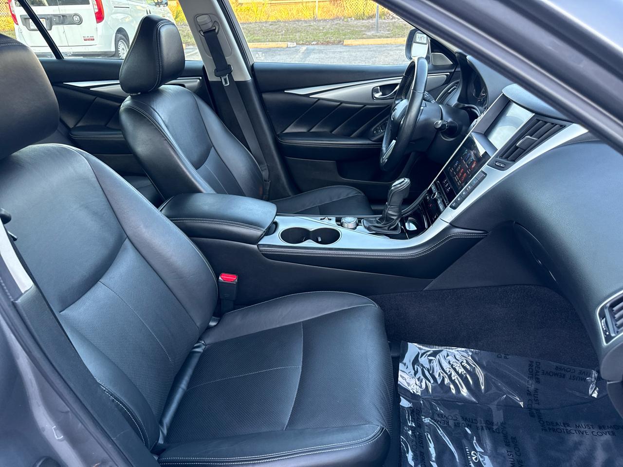 Infiniti Q50 3.0t LUXE AWD 2021