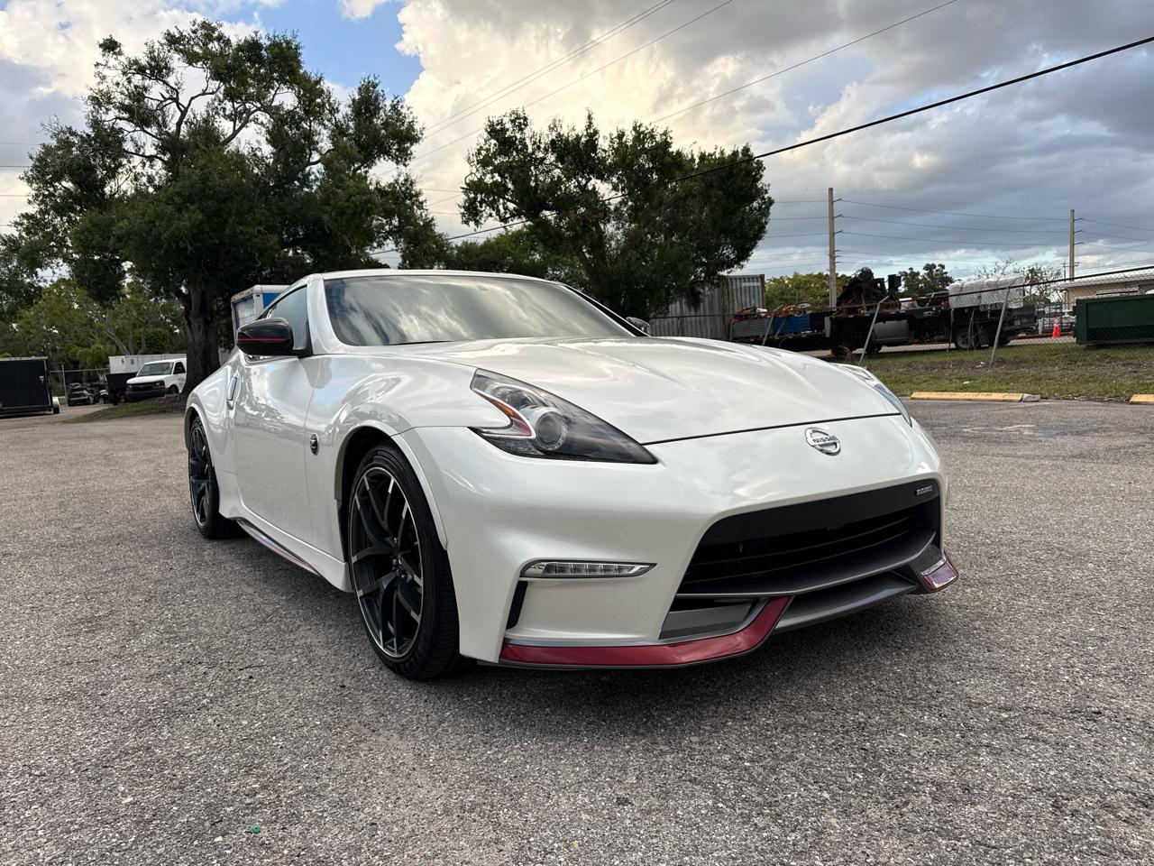 Nissan Z 370Z Coupe NISMO Tech 7AT 2017