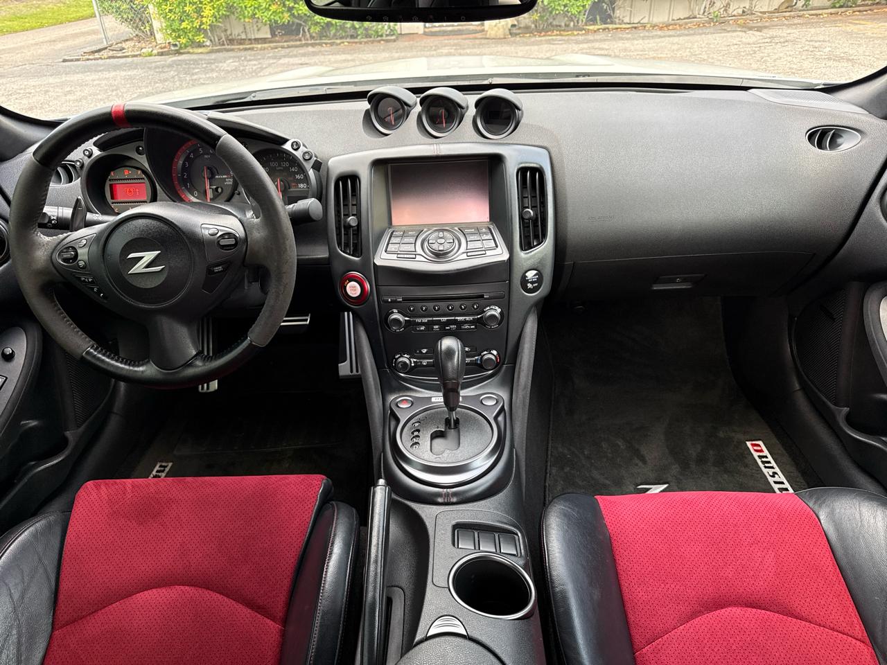 Nissan Z 370Z Coupe NISMO Tech 7AT 2017