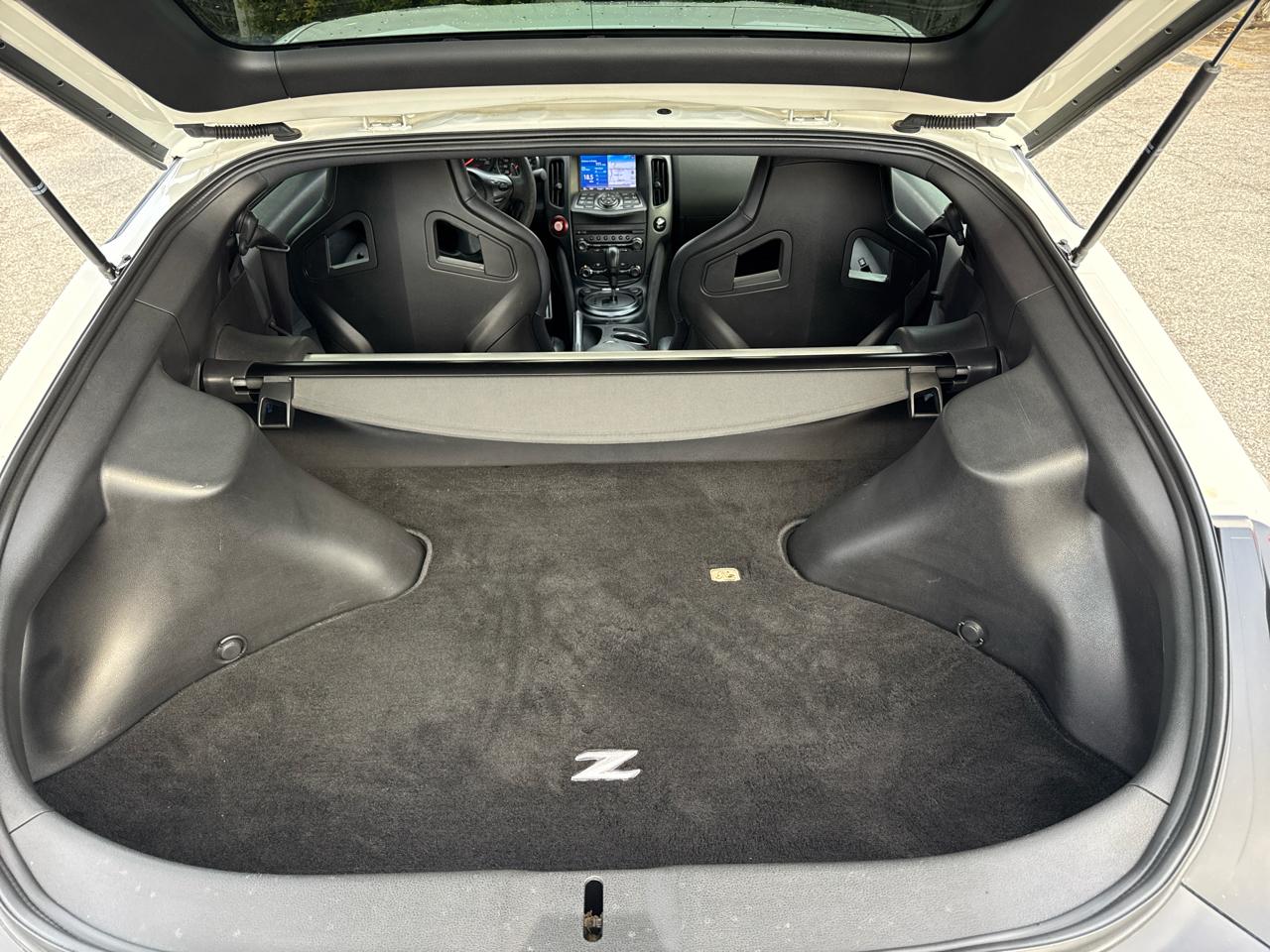 Nissan Z 370Z Coupe NISMO Tech 7AT 2017