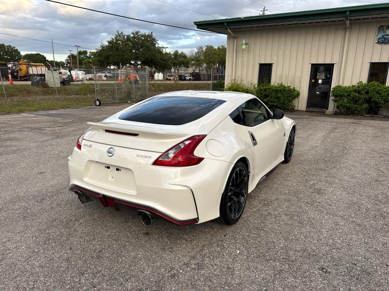 Nissan Z 370Z Coupe NISMO Tech 7AT 2017