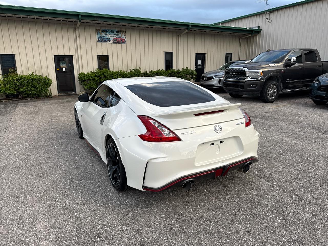 Nissan Z 370Z Coupe NISMO Tech 7AT 2017