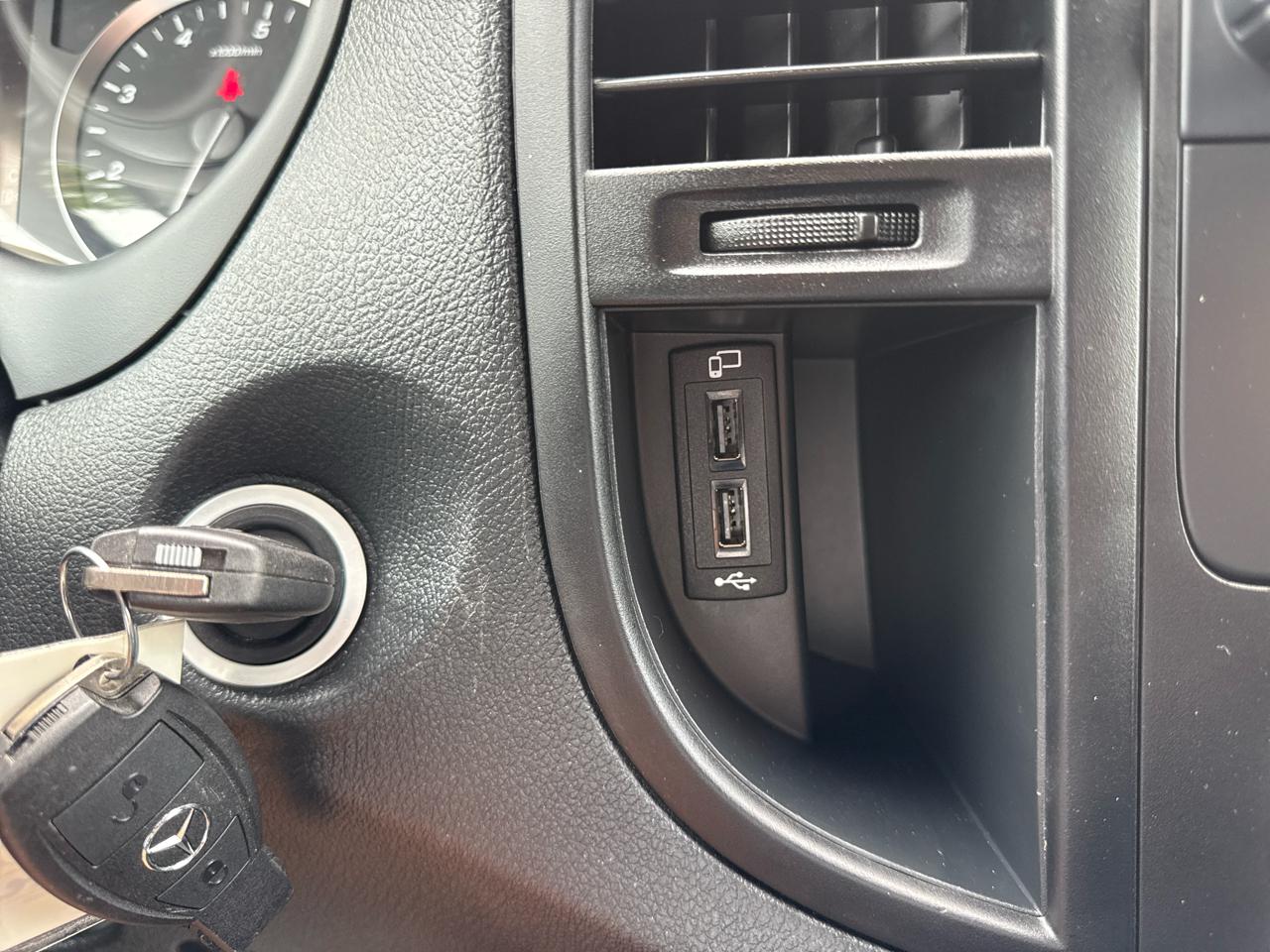 Mercedes-Benz Metris 126 WB Cargo 2023