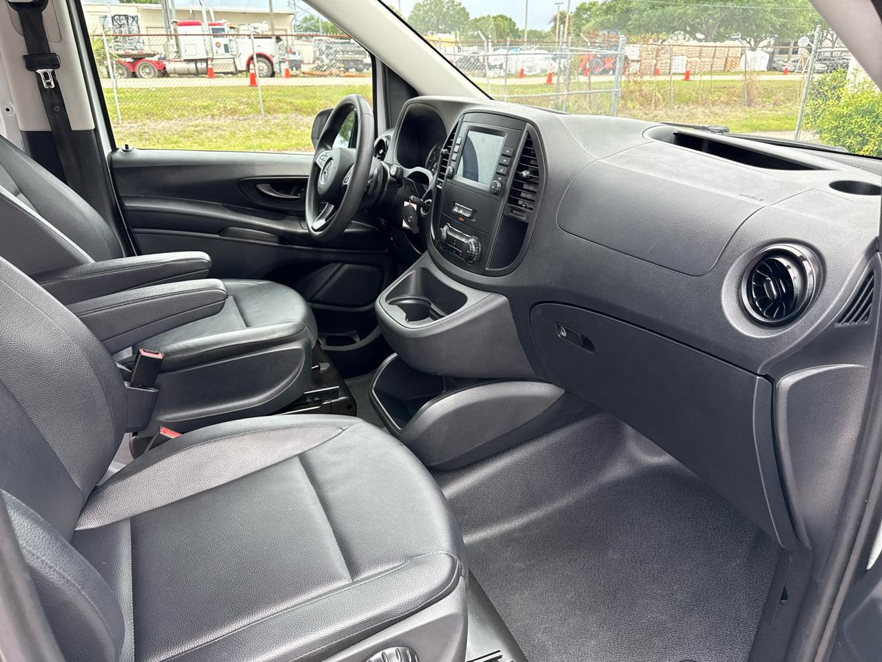 Mercedes-Benz Metris 126 WB Cargo 2023