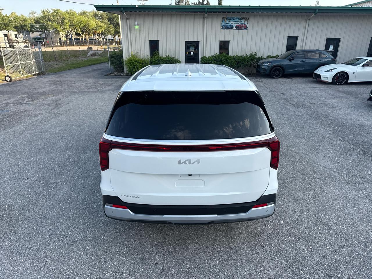 Kia Carnival Hybrid LXS 2026