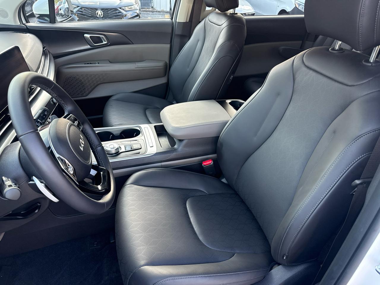 Kia Carnival Hybrid LXS 2026