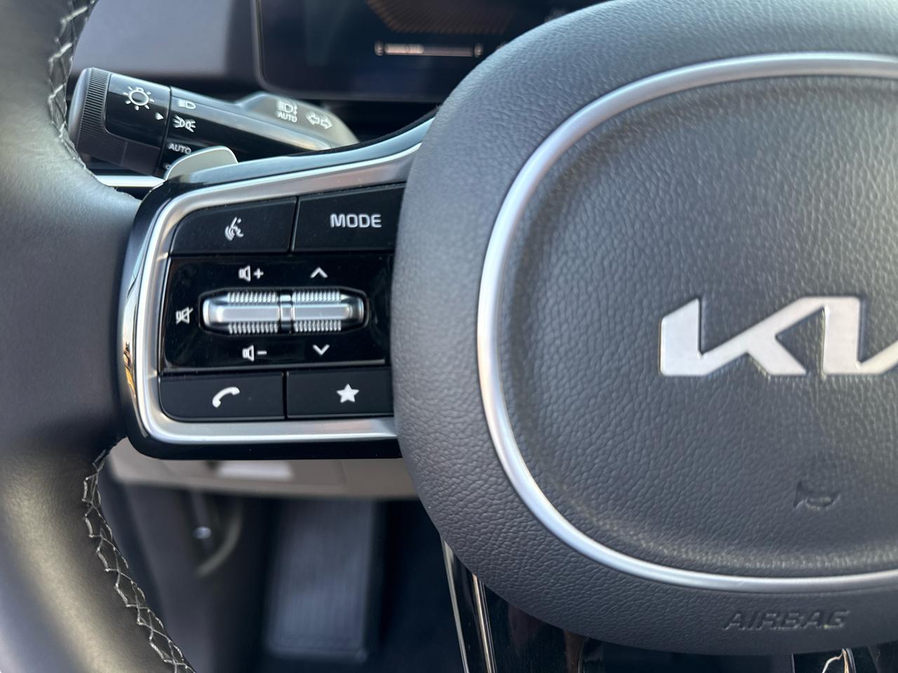 Kia Carnival Hybrid LXS 2026