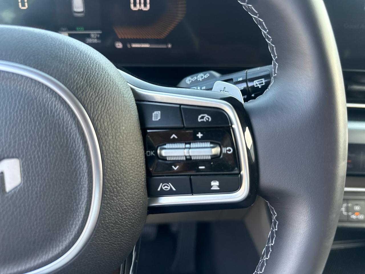 Kia Carnival Hybrid LXS 2026