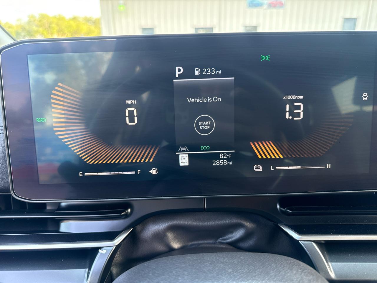 Kia Carnival Hybrid LXS 2026